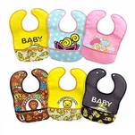 Bedrucktes Babyschürzenfutter mit Tasche